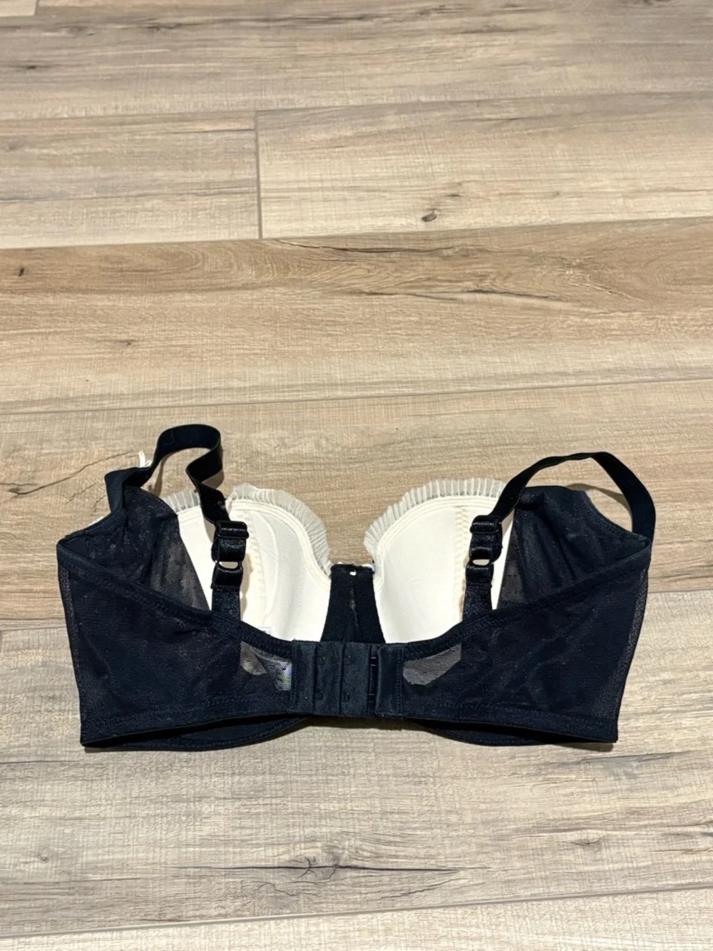 B Tampt’d Lace Mesh‎ Bow Bra black size 32DD